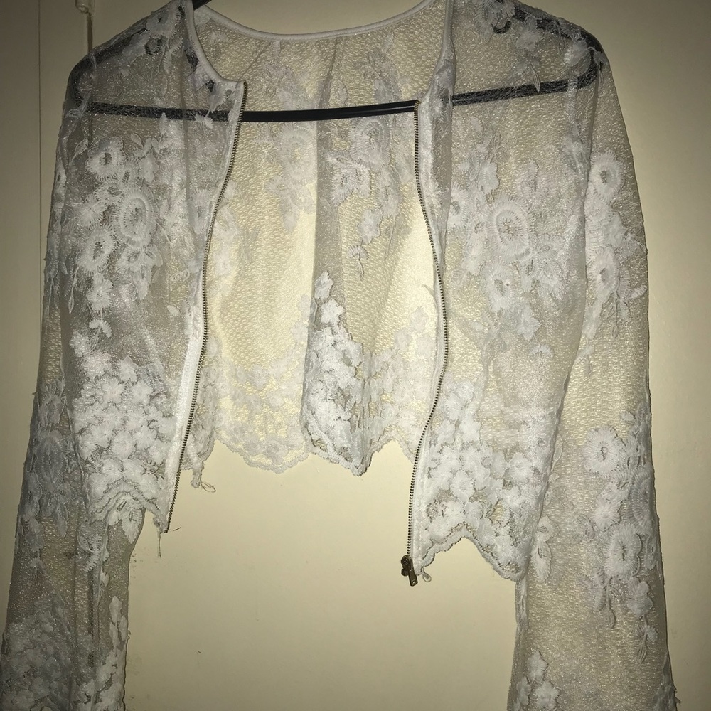 Crop Lace Cover up